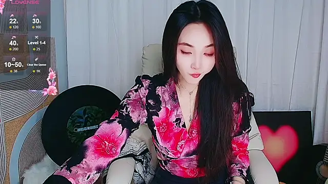 Snapshot of xiaotiantian-76 chatting on October 2025 03:06:01 AM xiaotiantian-76 online show from October 2025 03:06:01 AM