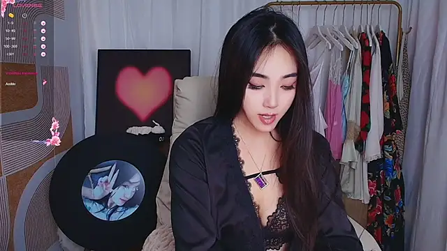 Snapshot of xiaotiantian-76 chatting on November 2025 04:13:02 AM xiaotiantian-76 online show from November 2025 04:13:02 AM