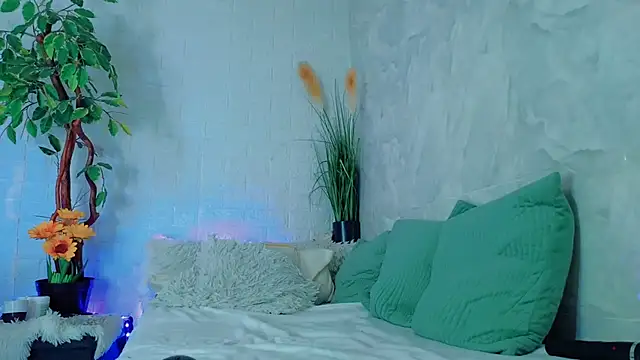 Snapshot of roxyyyrose chatting on November 2025 10:36:02 PM roxyyyrose online show from November 2025 10:36:02 PM