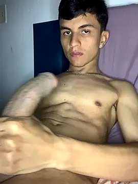 gabrielzinnnn085 online show from September 2025 08:55:02 PM