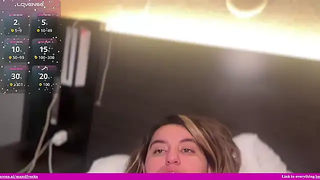 mamifresita online show from May 2026 08:55:02 PM