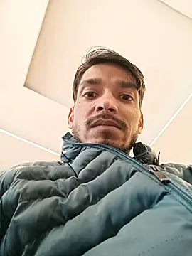 Snapshot of Tarun_0026 chatting on January 2026 10:42:01 AM Tarun 0026 online show from January 2026 10:42:01 AM