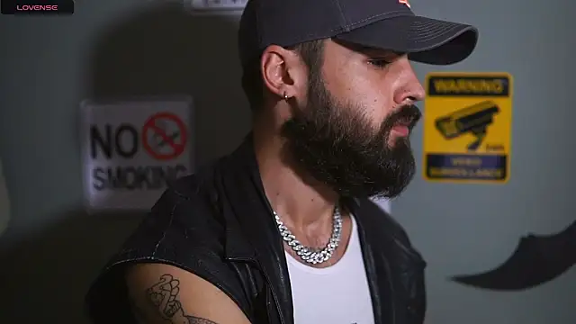 HairyRobxxx online show from November 2025 04:28:01 PM