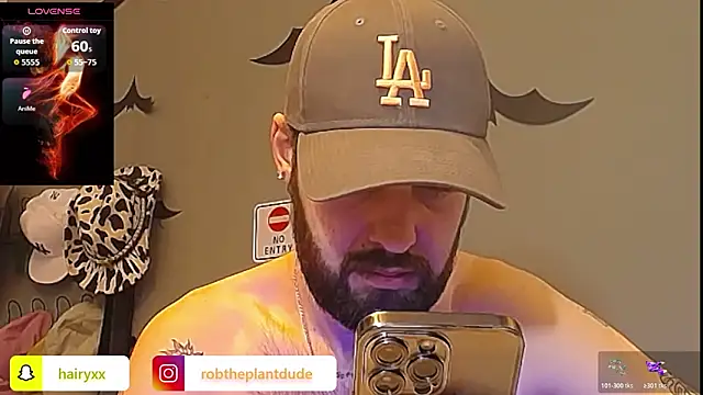 HairyRobxxx online show from February 2026 06:40:02 PM