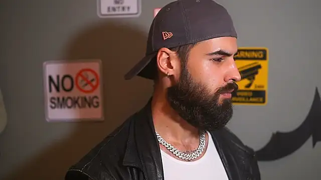 HairyRobxxx online show from November 2025 09:15:01 PM