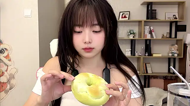 Snapshot of Chenjing0 chatting on October 2025 02:55:01 AM Chenjing0 online show from October 2025 02:55:01 AM