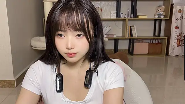 Snapshot of Chenjing0 chatting on October 2025 02:23:01 AM Chenjing0 online show from October 2025 02:23:01 AM