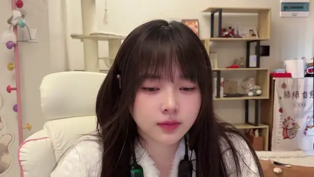 Chenjing0 online show from February 2026 04:34:01 AM