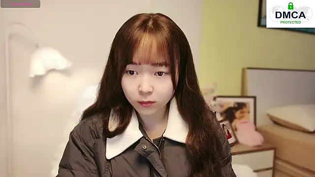 Snapshot of Chenjing0 chatting on January 2025 05:30:01 AM Chenjing0 online show from January 2025 05:30:01 AM
