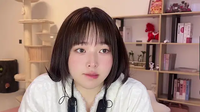 Chenjing0 online show from March 2026 12:38:01 PM