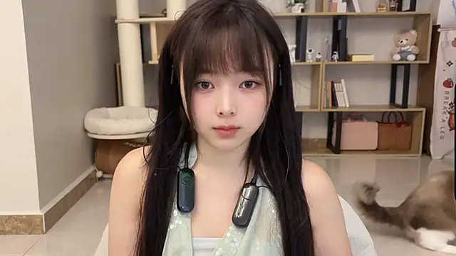 Snapshot of Chenjing0 chatting on October 2025 03:18:02 AM Chenjing0 online show from October 2025 03:18:02 AM