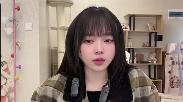 Chenjing0 online show from December 2025 04:14:01 AM