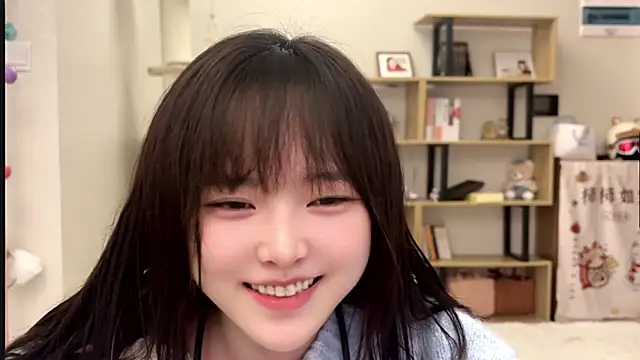 Chenjing0 online show from October 2025 12:58:02 PM