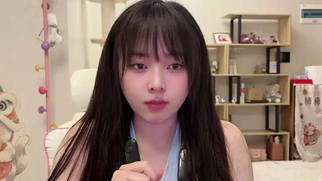 Chenjing0 online show from February 2026 12:49:02 PM