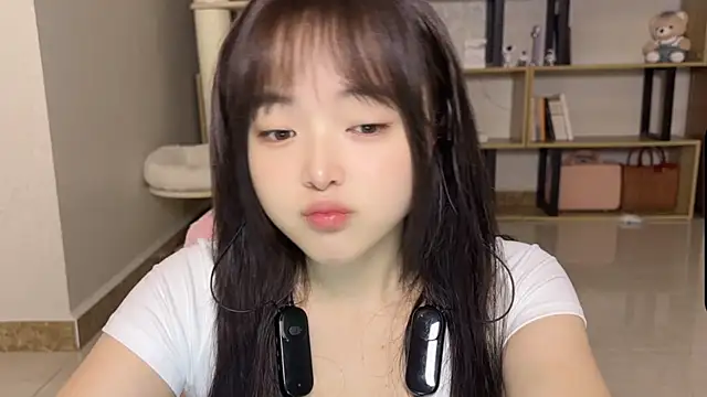 Snapshot of Chenjing0 chatting on October 2025 02:23:02 AM Chenjing0 online show from October 2025 02:23:02 AM