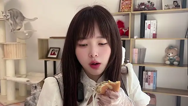 Chenjing0 online show from March 2026 03:19:01 AM