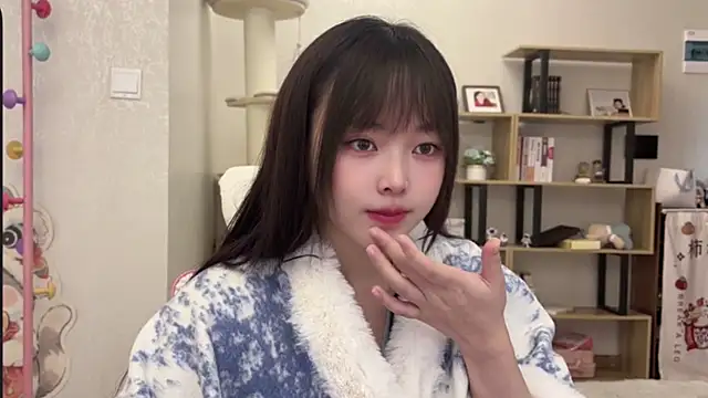 Chenjing0 online show from November 2025 04:35:02 AM