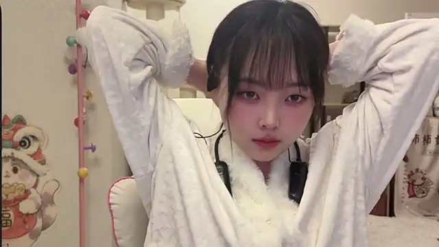 Chenjing0 online show from January 2026 12:19:02 PM