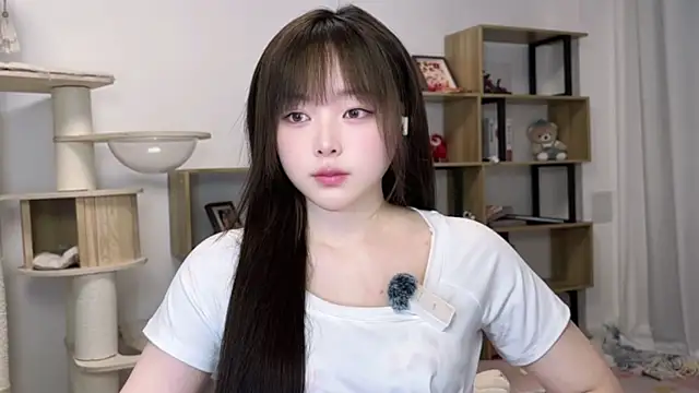 Chenjing0 online show from May 2026 12:33:01 PM