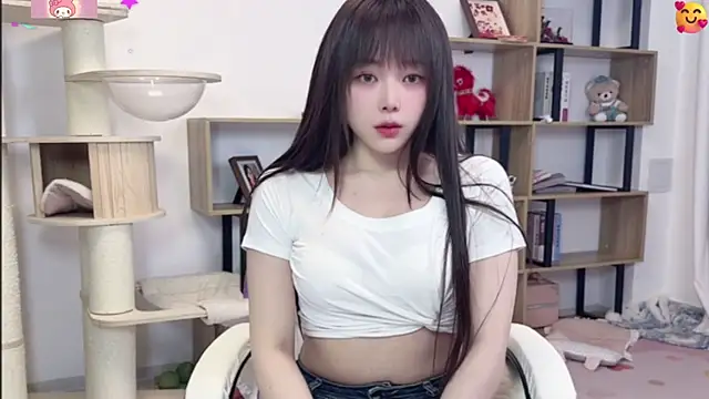 Snapshot of Chenjing0 chatting on June 2026 12:57:01 PM Chenjing0 online show from June 2026 12:57:01 PM