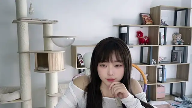 Chenjing0 online show from April 2026 04:48:02 AM