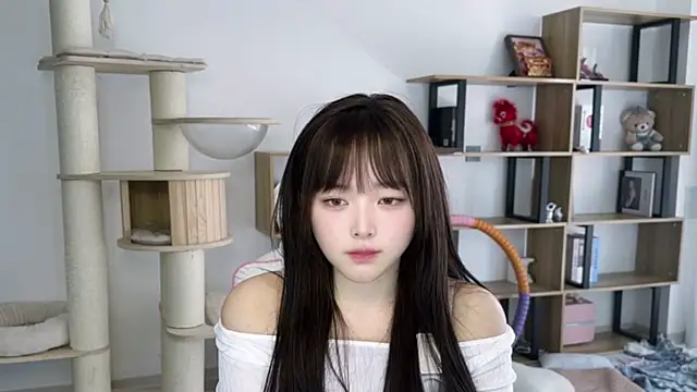 Chenjing0 online show from April 2026 04:47:01 AM