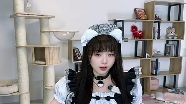 Chenjing0 online show from April 2026 01:18:02 PM