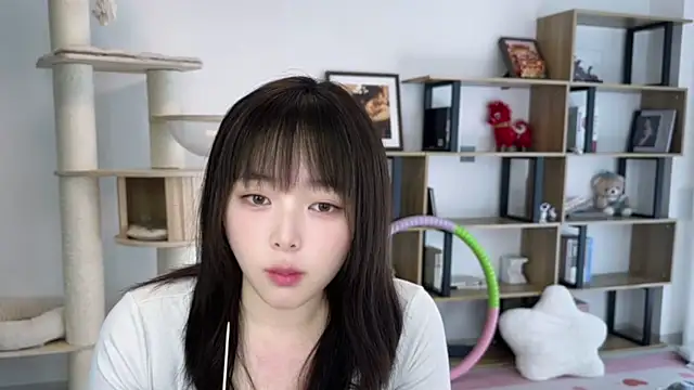 Chenjing0 online show from April 2026 05:46:01 AM