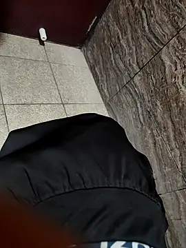 Snapshot of dreamers_dick chatting on January 2025 07:00:02 PM dreamers dick online show from January 2025 07:00:02 PM