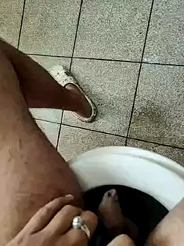 Snapshot of dreamers_dick chatting on January 2025 02:32:02 AM dreamers dick online show from January 2025 02:32:02 AM