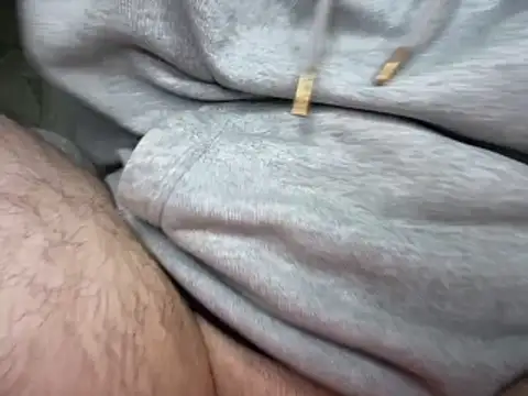 Archie8338 online show from April 2026 02:52:01 PM