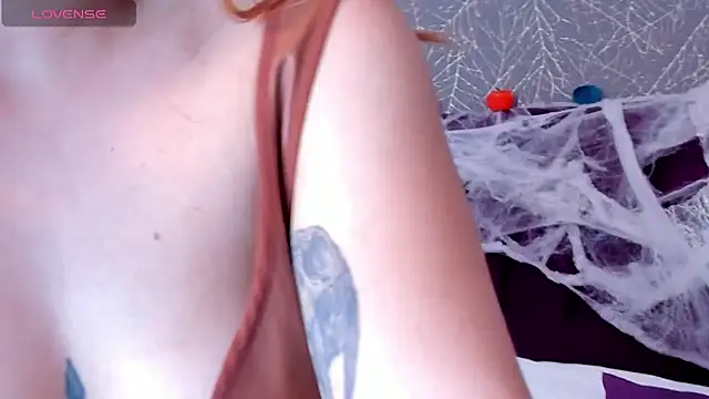 LiaCathaleya online show from October 2025 08:30:02 PM