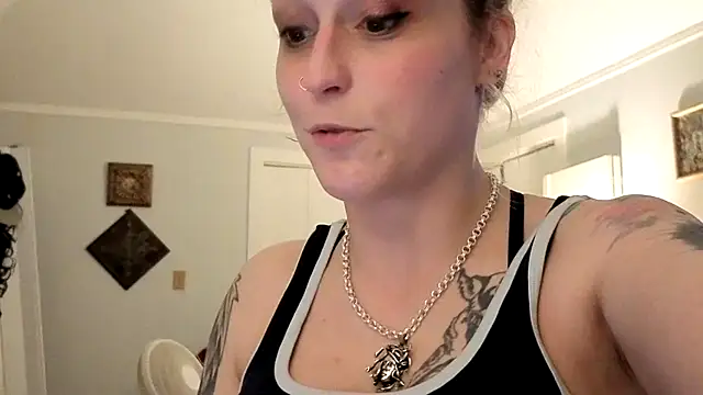 damselaintstressn online show from September 2025 03:12:02 PM