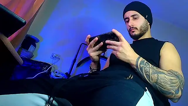 XanderCage99 online show from February 2026 09:39:02 AM