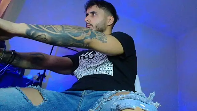 XanderCage99 online show from November 2025 08:47:02 AM