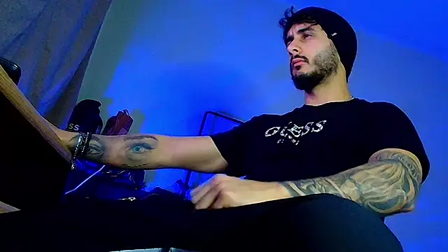 XanderCage99 online show from January 2026 08:37:02 PM