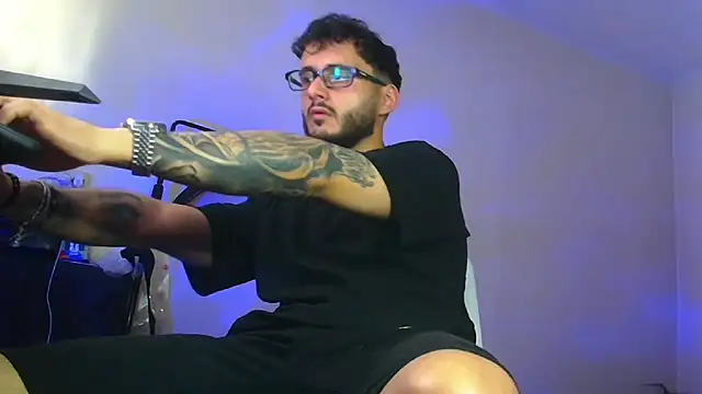 XanderCage99 online show from June 2026 03:50:01 PM