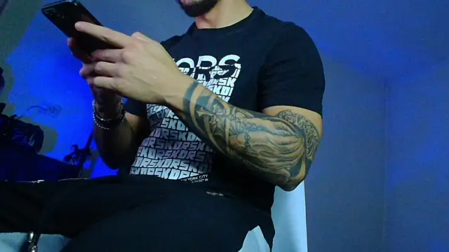 XanderCage99 online show from November 2025 05:11:01 AM