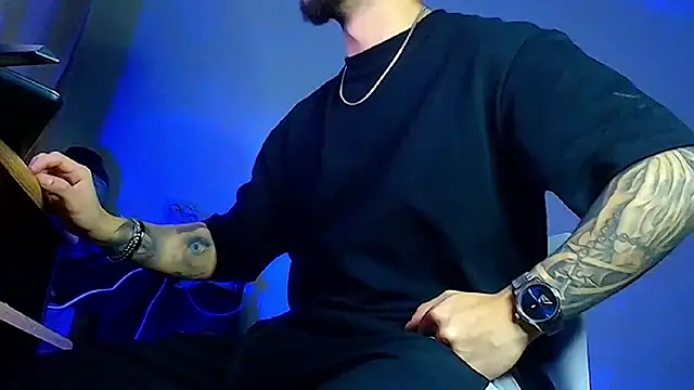 XanderCage99 online show from February 2026 05:31:01 PM