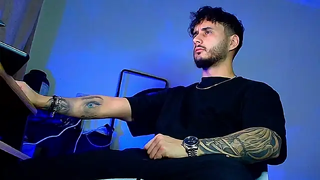 XanderCage99 online show from February 2026 06:16:01 PM