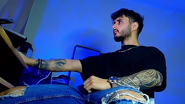 XanderCage99 online show from February 2026 10:10:02 PM