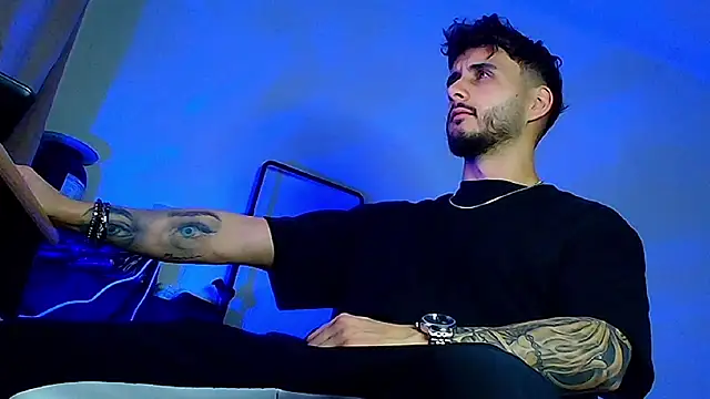 XanderCage99 online show from February 2026 12:11:02 AM