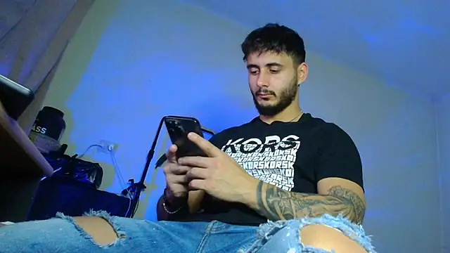 XanderCage99 online show from November 2025 05:06:02 AM