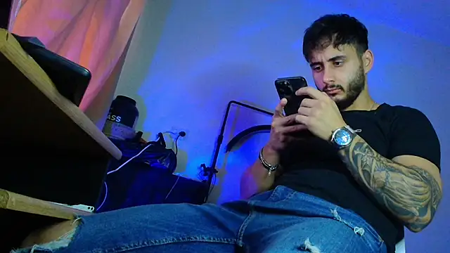 XanderCage99 online show from November 2025 08:30:01 AM