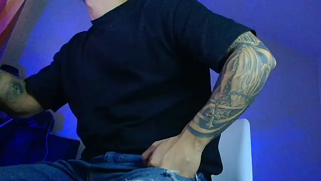 XanderCage99 online show from October 2025 07:50:02 AM