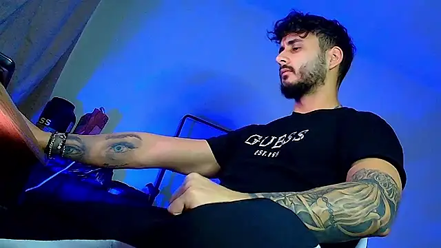 XanderCage99 online show from January 2026 10:58:01 PM