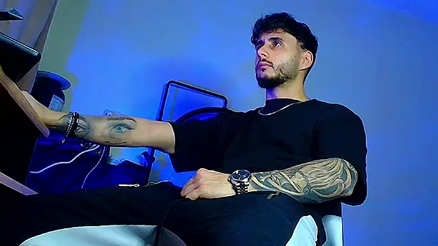 XanderCage99 online show from February 2026 07:45:02 PM