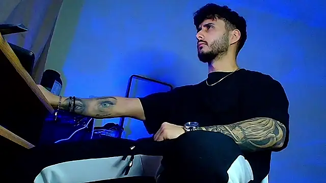 XanderCage99 online show from February 2026 05:57:02 PM