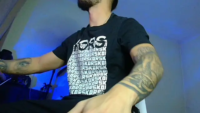 XanderCage99 online show from November 2025 04:50:01 AM