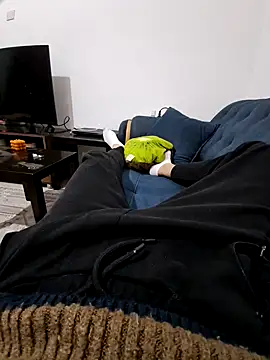 merty2233 online show from December 2024 11:28:01 PM